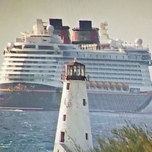 Meet your Posher, Tonya